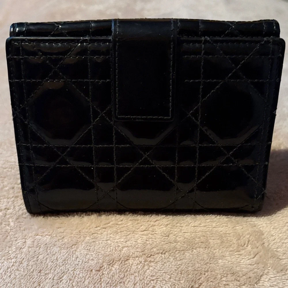 CHRISTIAN DIOR cannage trifold compact